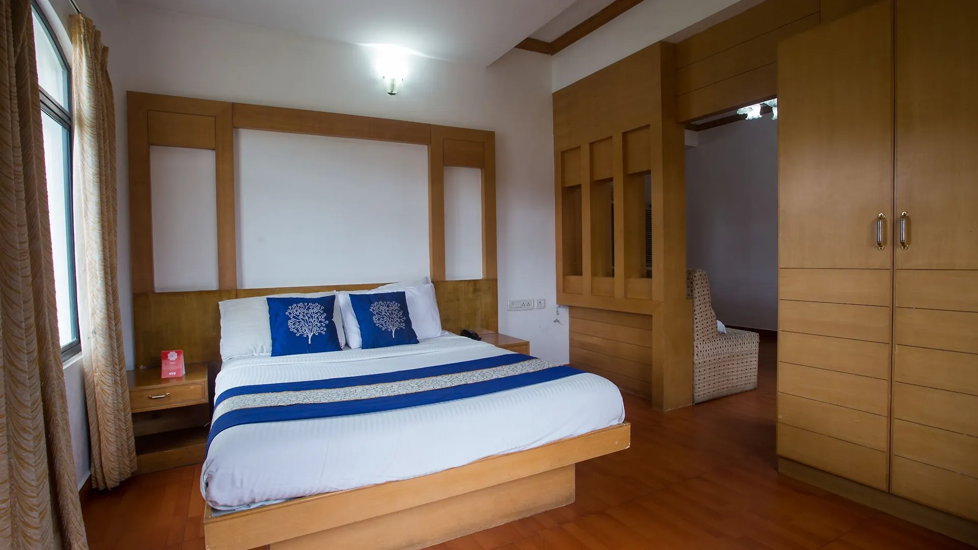 Отель Oyo 9324 Munnar Castle