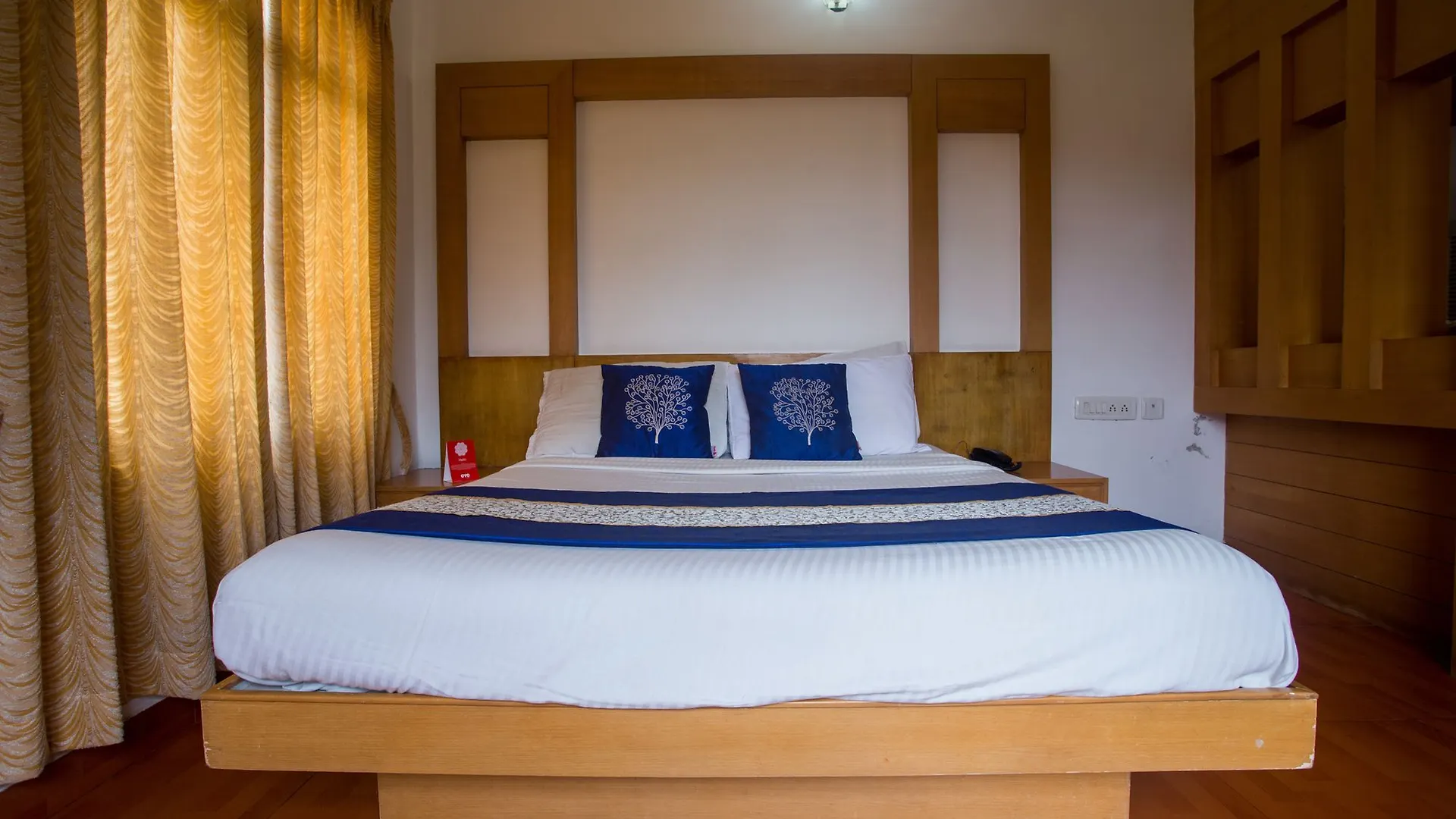 Отель Oyo 9324 Munnar Castle